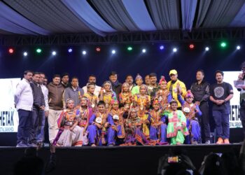 सारंगखेडा येथे राज्यस्तरीय समूह व एकल नृत्य स्पर्धा उत्साहात