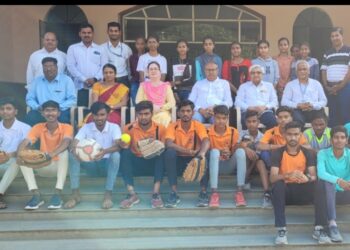 पूज्य साने गुरूजी कनिष्ठ महाविद्यालयातील खेळाडूंचा गौरव 