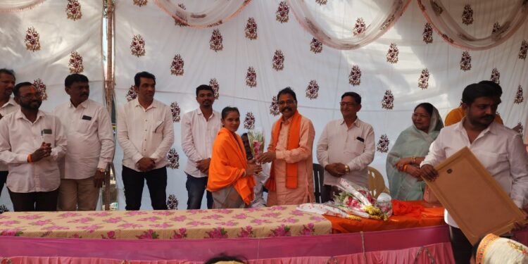 नूतन सरपंच व सदस्यांवर गावाच्या विकासाची खूप मोठी जबाबदारी : आ. आमश्या पाडवी