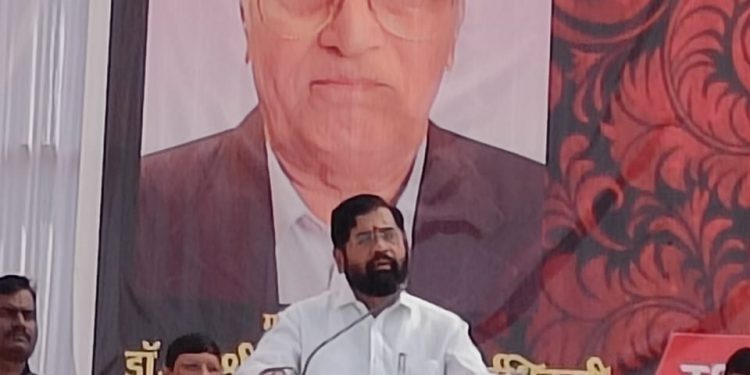 डॉ. नानासाहेब धर्माधिकारी प्रतिष्ठानचे समाजोपयोगी उपक्रमातील योगदान गौरवास्पद – मुख्यमंत्री एकनाथ शिंदे