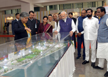 नागपुरात ७५ हजार कोटींच्या प्रकल्पांचे लोकार्पण – भूमिपूजन