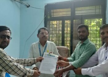 राज्यात आदिवासी समाजासाठी स्वतंत्र आयोग गठीत करा, ट्रायबल फोरमतर्फे मुख्यमंत्री, उपमुख्यमंत्र्यांना दिले निवेदन