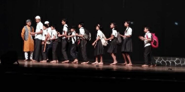 शासनाच्या बालनाट्य स्पर्धेत प्रथमच नंदुरबार जिल्ह्याचे प्रतिनिधीत्त्व