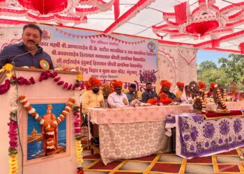 विद्यार्थ्यांच्या सुप्त कलागुणांना ओळखून संधी व प्रेरणा द्या :  मा आ.शिरीष चौधरी