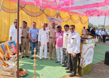 म्हसावद येथे क्रीडा महोत्सव उत्साहात साजरा 