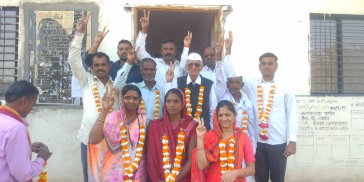 तीसी ग्रामपंचायतीच्या उपसरपंचपदी रतन भील यांची बिनविरोध निवड 