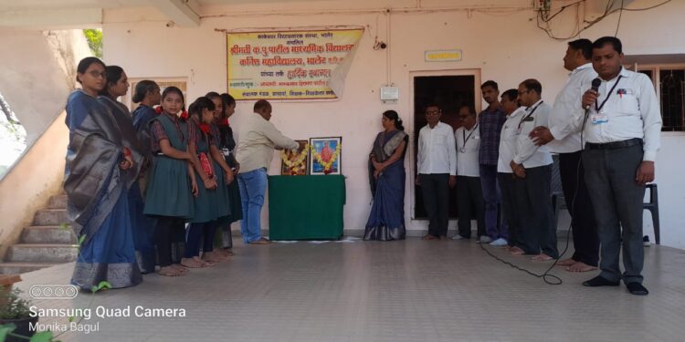 भालेर येथील कन्या विद्यालयात राजमाता जिजाऊ व स्वामी विवेकानंद जयंती साजरी
