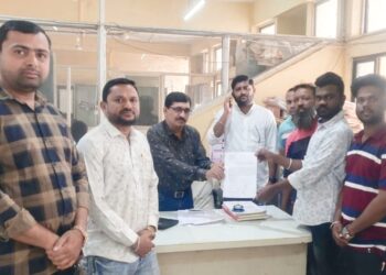 मोकाट कुत्र्यांमुळे धास्तावले नवापूरकर 