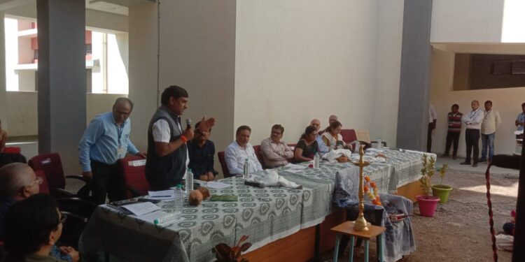 धडगांव व मोलगी येथे आंतरराष्ट्रीय निवासी शाळेची निमित्ती करून तोरणमाळ येथील रिक्त पदे तात्काळ भरा- जि.प. सभापती गणेश पराडके यांची प्रधान सचिवांकडे मागणी