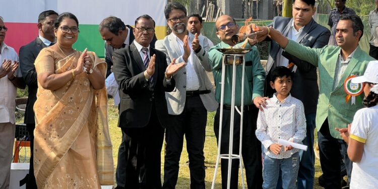 एस. ए.मिशन इंग्लिश मिडीयम स्कूलमध्ये क्रीडा स्पर्धांचे शानदार आयोजन 