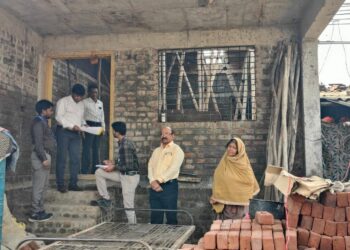 मुदतीत घरकुले पूर्ण न केल्यास निधी परत जाण्याची टांगती तलवार