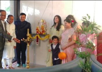 थ्री स्टार हॉटेल सारख्या अनुभव देणाऱ्या स्पर्श नर्सिंग होमच्या नूतन इमारतीचे मान्यवरांच्या हस्ते उद्घाटन