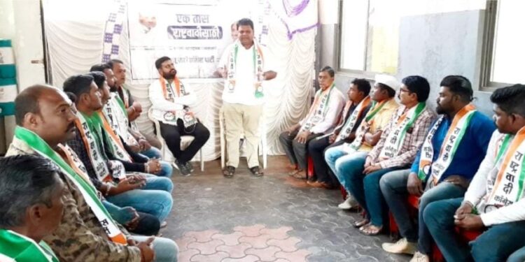 नंदुरबार येथे राष्ट्रवादीतर्फे जिल्हाध्यक्ष डॉ. अभिजीत मोरे यांच्या अध्यक्षतेखाली एक तास राष्ट्रवादीसाठी उपक्रम