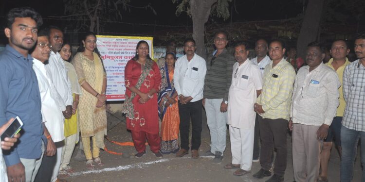 कोठली येथे रस्ता कॉक्रीटीकरण कामाचे खा. डॉ.हीना गावीत यांच्या हस्ते भुमीपुजन