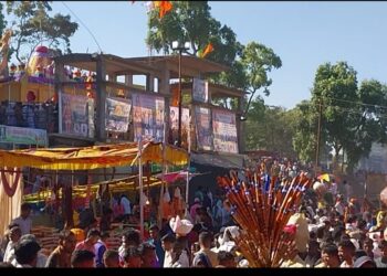 तोरणमाळ येथील श्री.गोरक्षनाथ महाराज यात्रेत दुसऱ्या दिवशीही हजारो भाविक दाखल