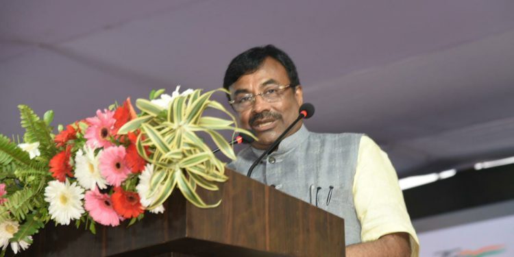 राज्यात ‘शेत तेथे मत्स्यतळे’ योजना राबविणार – मत्स्य व्यवसाय मंत्री सुधीर मुनगंटीवार