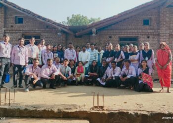 भुजगाव ग्रामपंचायतीला यवतमाळ जिल्ह्यातील समाजकार्य महाविद्यायाच्या विद्यार्थ्यांची भेट