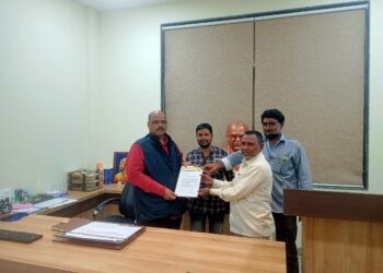 छ.शिवाजी महाराज पुतळ्याजवळ तात्पुरती सिडी बसविण्यात यावी , इस्माईल दगू जनसेवा फाऊंडेशनची मागणी