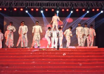 चावरा स्कूल मध्ये वार्षिक सांस्कृतिक कार्यक्रम सोहळा उत्साहात