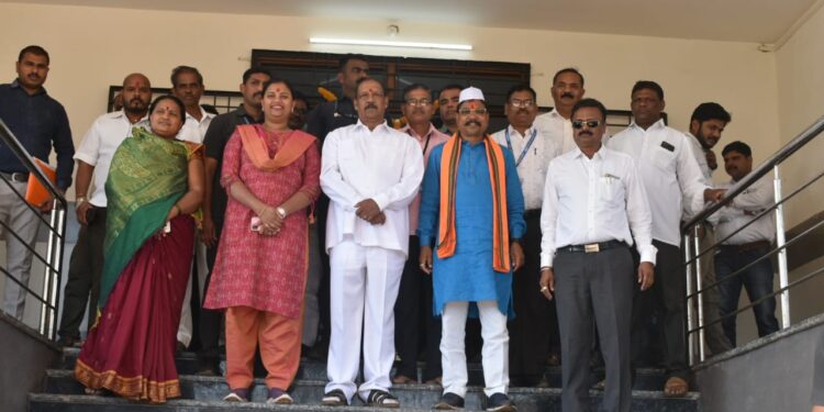 राज्यातील सर्व आश्रमशाळा, वसतीगृहांना देणार स्वमालकीच्या शासकीय इमारती : डॉ. विजयकुमार गावित