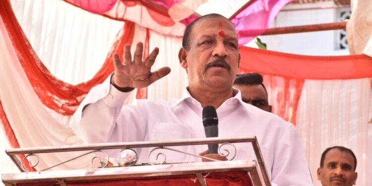 राज्यातील सर्व आश्रमशाळा, वसतीगृहांना देणार स्वमालकीच्या शासकीय इमारती : डॉ. विजयकुमार गावित