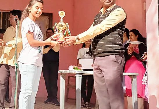 कमला नेहरू कन्या कनिष्ठ महाविद्यालयाचे नगराध्यक्षा करंडक स्पर्धेत यश