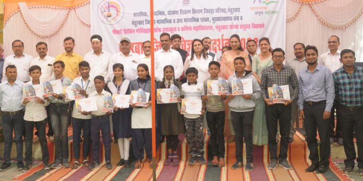 ग्रीन एनर्जी वायरलेस चार्जिंग स्टेशनला प्रथम क्रमांक