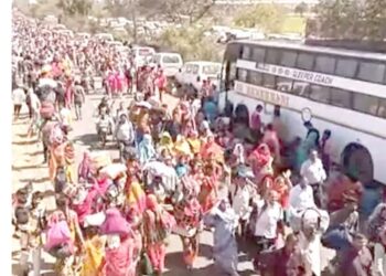 सीहोर येथे रुद्राक्ष घेण्याच्या नादात चेंगराचेंगरी,  एका महिलेचा मृत्यू, 3 महिला भाविक बेपत्ता