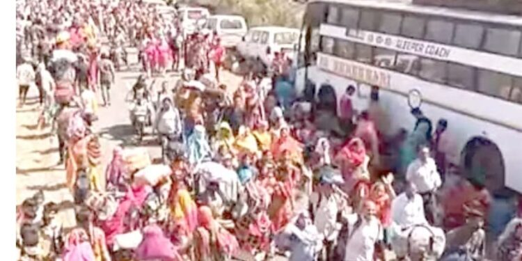 सीहोर येथे रुद्राक्ष घेण्याच्या नादात चेंगराचेंगरी,  एका महिलेचा मृत्यू, 3 महिला भाविक बेपत्ता