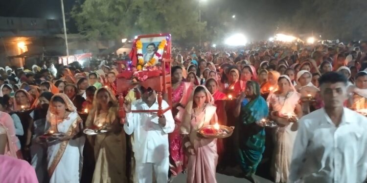 रंजनपूर येथे हजारो भाविकांच्या उपस्थितीत आरती पूजन