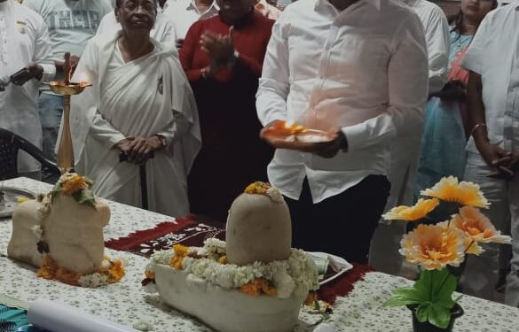 ओम शांती शिवरात्री महोत्सवात  पोलीस अधीक्षकांच्या हस्ते आरती