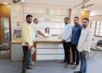 मंदाणेसह परिसरातील गावे जलयुक्त शिवार कार्यक्रम-२ व पाणलोट कार्यक्रम अंतर्गत समाविष्ट करा, जिल्हाधिकाऱ्यांना निवेदन