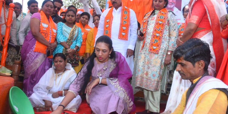 आसाणेसह 13 गावांसाठी 26 कोटी खर्चाच्या पाणीपुरवठा योजनेचे ना.डॉ.विजयकुमार गावित यांच्या हस्ते भुमिपूजन