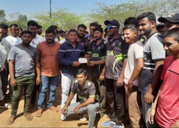 ग्रामीण टेनिस बॉल क्रिकेट टुर्नामेंटमध्ये नवापुर वॉरीयर्स विजेता, भरत गावित यांच्या हस्ते बक्षीस वाटप 