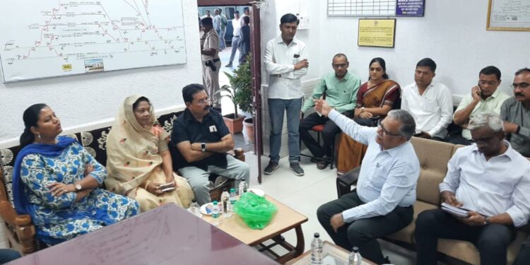 नंदूरबार पुणे रेल्वे सुरू होणार पण, पश्चिम रेल्वेचे महाप्रबंधक यांनी सांगितले कारण…