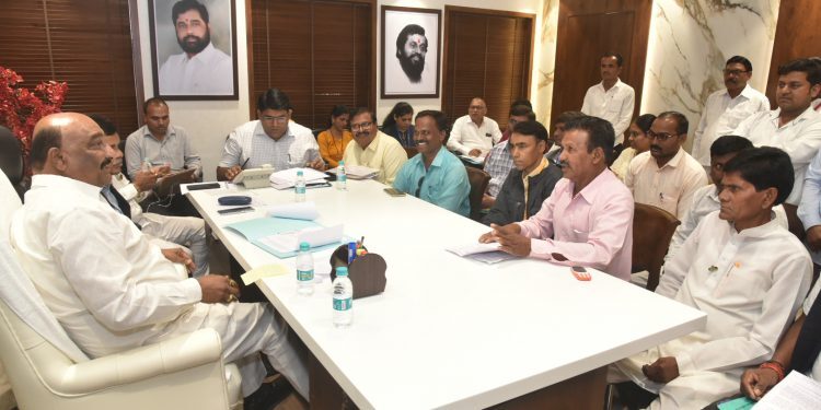 ग्रामरोजगार सेवकांच्या समस्या सोडवण्यासाठी सकारात्मक