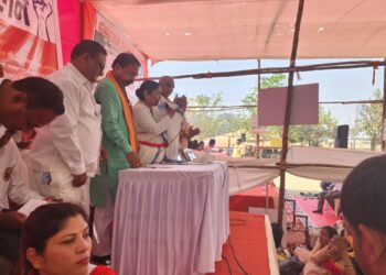 राज्य अंगणवाडी कर्मचारी संघटनेचे बेमुदत धरणे आंदोलन,आ. आमश्या पाडवी यांचा पाठिंबा