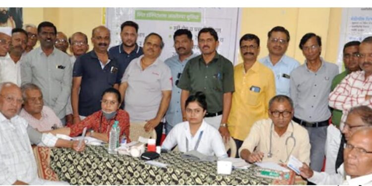 नंदुरबार येथे शिबीरात २१० ज्येष्ठ नागरिकांनी आरोग्य तपासणी