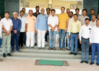 आ.सत्यजीत तांबे यांची अभियांत्रिकी महाविद्यालय शहादा येथे सदिच्छा भेट