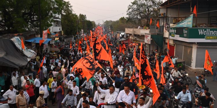 नंदुरबार येथे शिवजयंतीच्या पूर्वसंध्येला भव्य मोटारसायकल रॅली