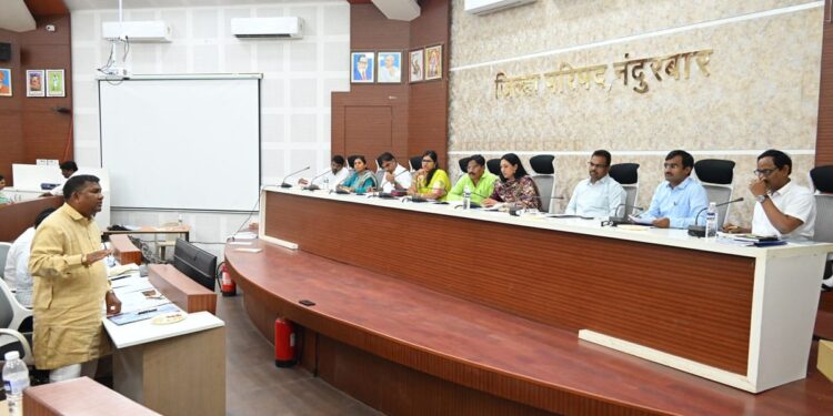 जि.प.च्या सभेत विरोधकांनी केला सभात्याग,अध्यक्षा डॉ.सुप्रिया गावीत यांनी दिला हा आदेश