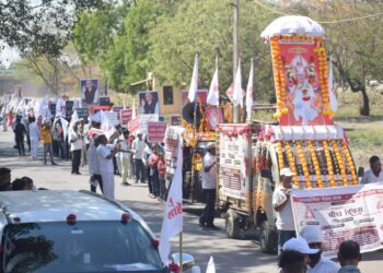 संत गरिब दासजी महाराज बोध दिवसानिमित्त शहादा येथे भव्य शोभायात्रा