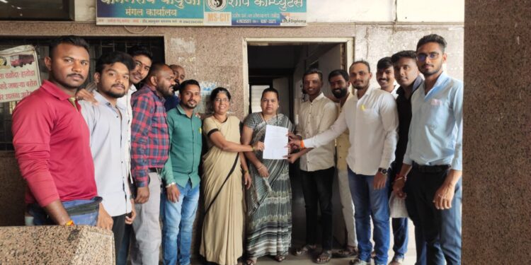 तळोदा बस स्थानकात पाण्याची व्यवस्था करण्याची मागणी