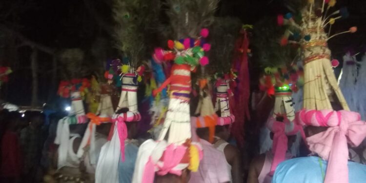 खुंटामोडी होळी पारंपारिक पद्धतीने उत्साहात , आज मेलादा