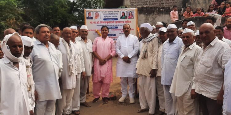 प्रत्येक शेतकऱ्यांच्या शेतीपर्यंत पाणी आणणार : पालकमंत्री डॉ.विजयकुमार गावित