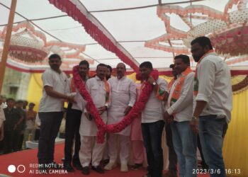 रविंद्र गिरासे यांची घर वापसी,१५० कार्यकर्त्यांचा भाजपात प्रवेश