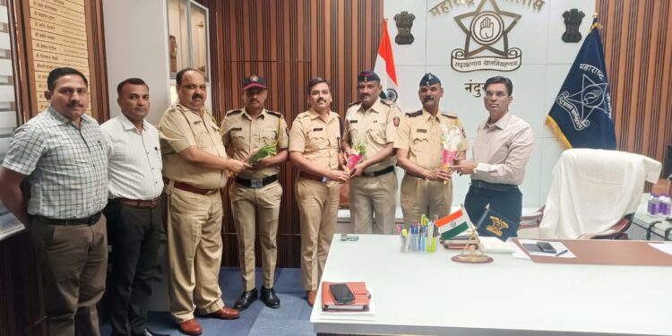 पोलीस अधीक्षक पी.आर. पाटील यांची नंदुरबार जिल्हा पोलीस दलातील 6 अमंलदारांना दिली पदोन्नतीची भेट