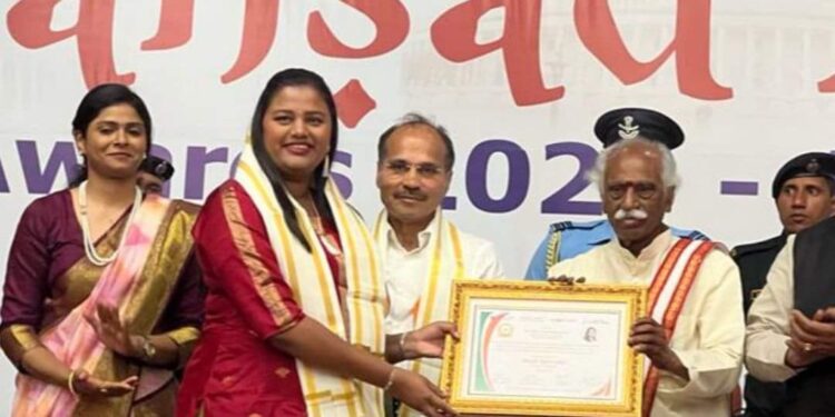 खासदार डॉ.हीना गावित सातव्यांदा संसदरत्न पुरस्काराने सन्मानित, प्राईम पाईन्ट फाऊंडेशनतर्फे दिल्लीत गौरव