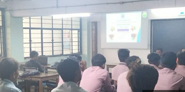 शहादा येथील पूज्य साने गुरुजी महाविद्यालयात जागतिक हवामानदिन साजरा