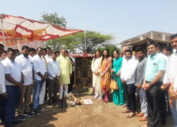 शेतीला चोवीस तास वीज मिळण्यासाठी प्रयत्नशील : पालकमंत्री डॉ.विजयकुमार गावित